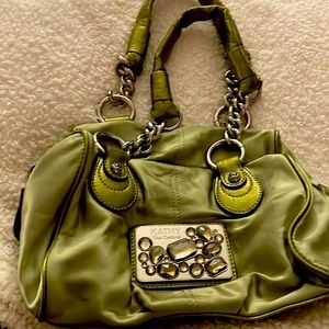Simple light green Purse (Used) but in good condition.
